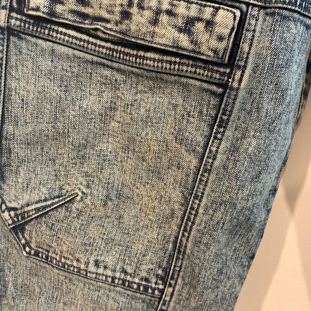Designer Jeans 👖 - Picture 3 of 4